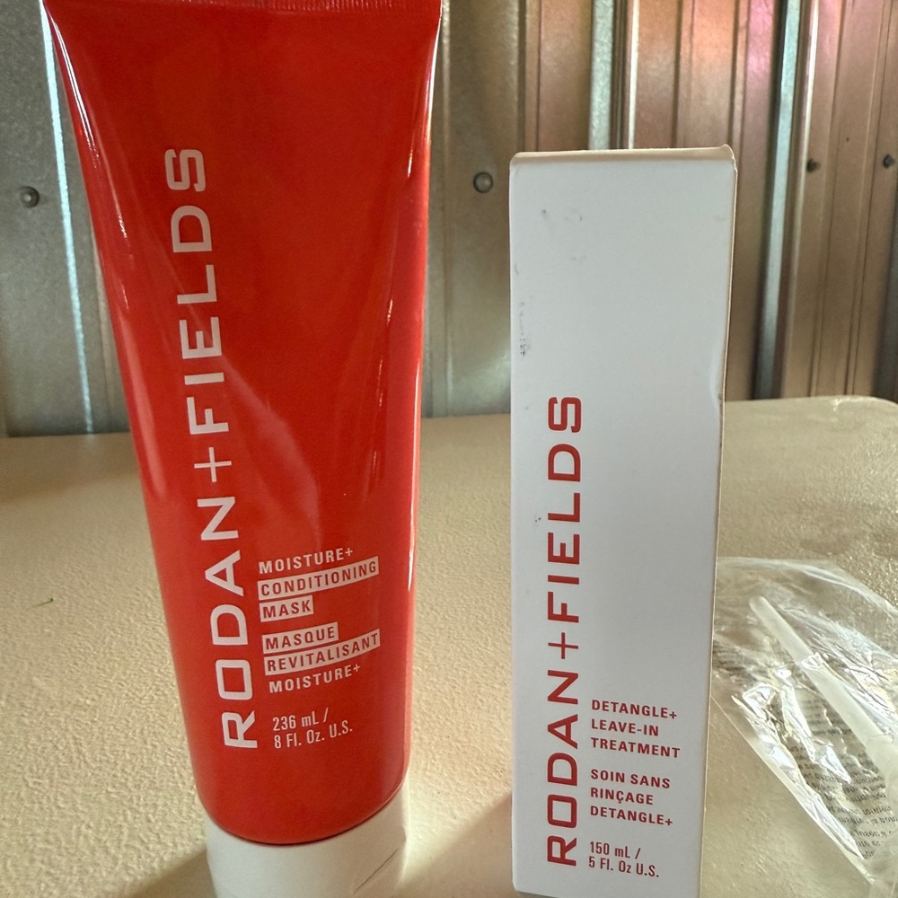 Rodan + Fields Moisture Mask and Detangle Treatment Set